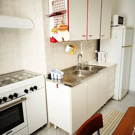 Albarosa أوستوني