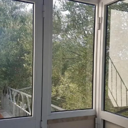 Albarosa * أوستوني